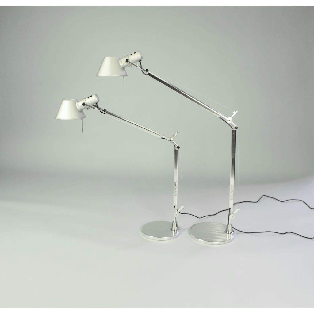 Adjustable Aluminum Table Lamp for Home Office